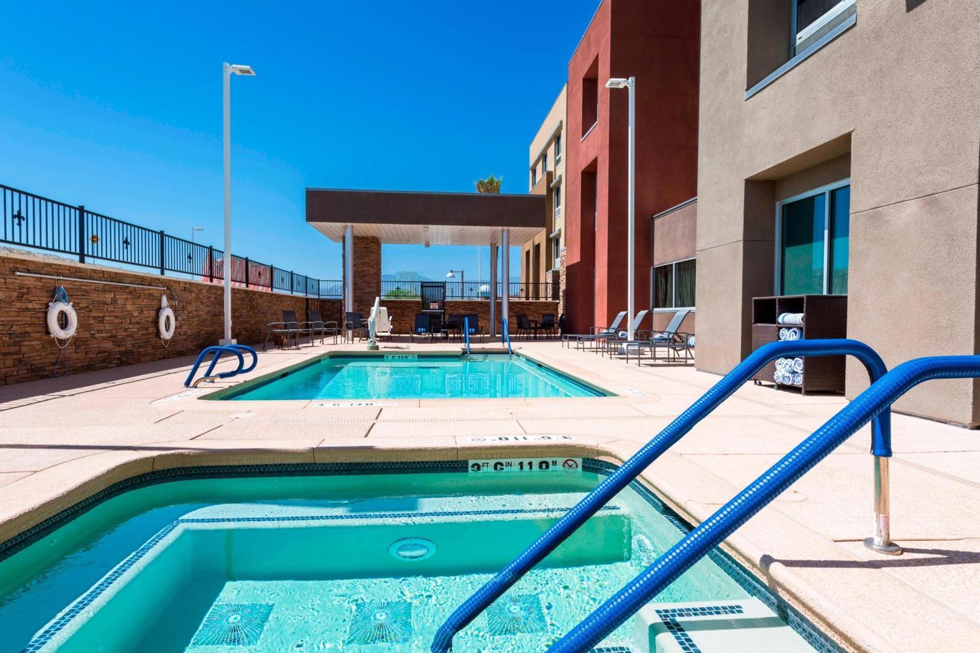 Fairfield By Marriott Inn & Suites Palm Desert Coachella Valley Екстер'єр фото